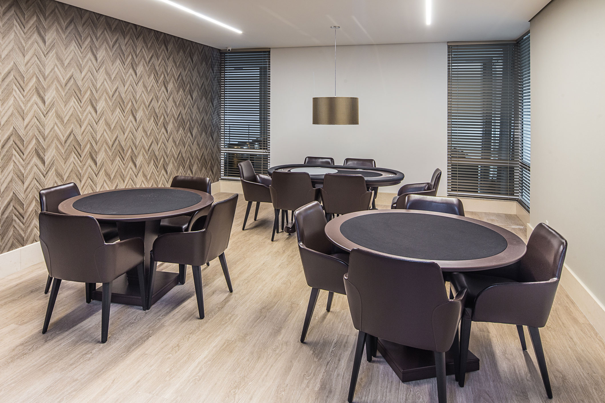 Ibiza Towers – Empreendimento 100% pronto frente mar na Barra Sul com 4 suítes e lazer de resort