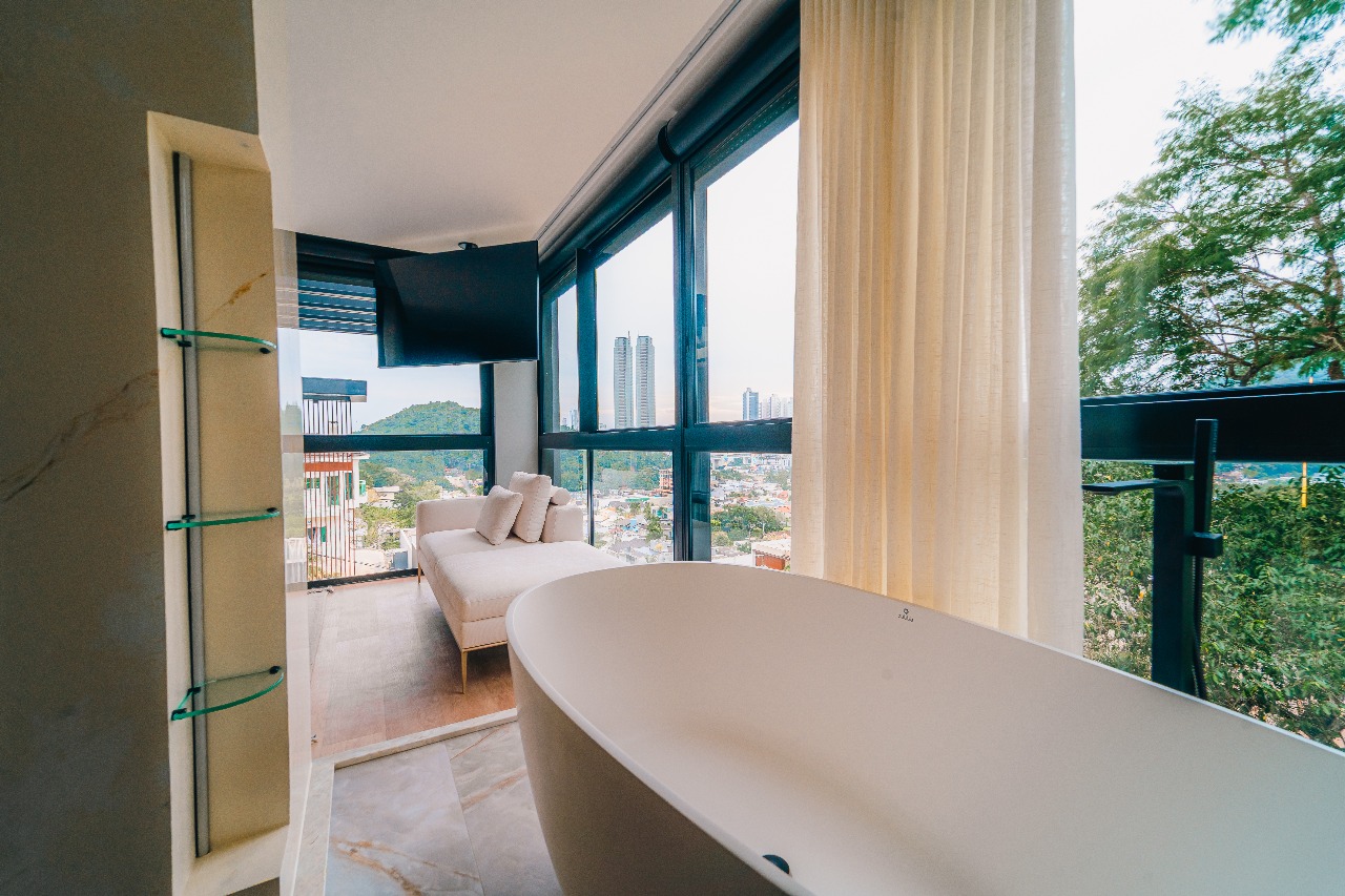 Mansão no topo do Condominio Bella Vista em Balneário Camboriú - Santa Catarina